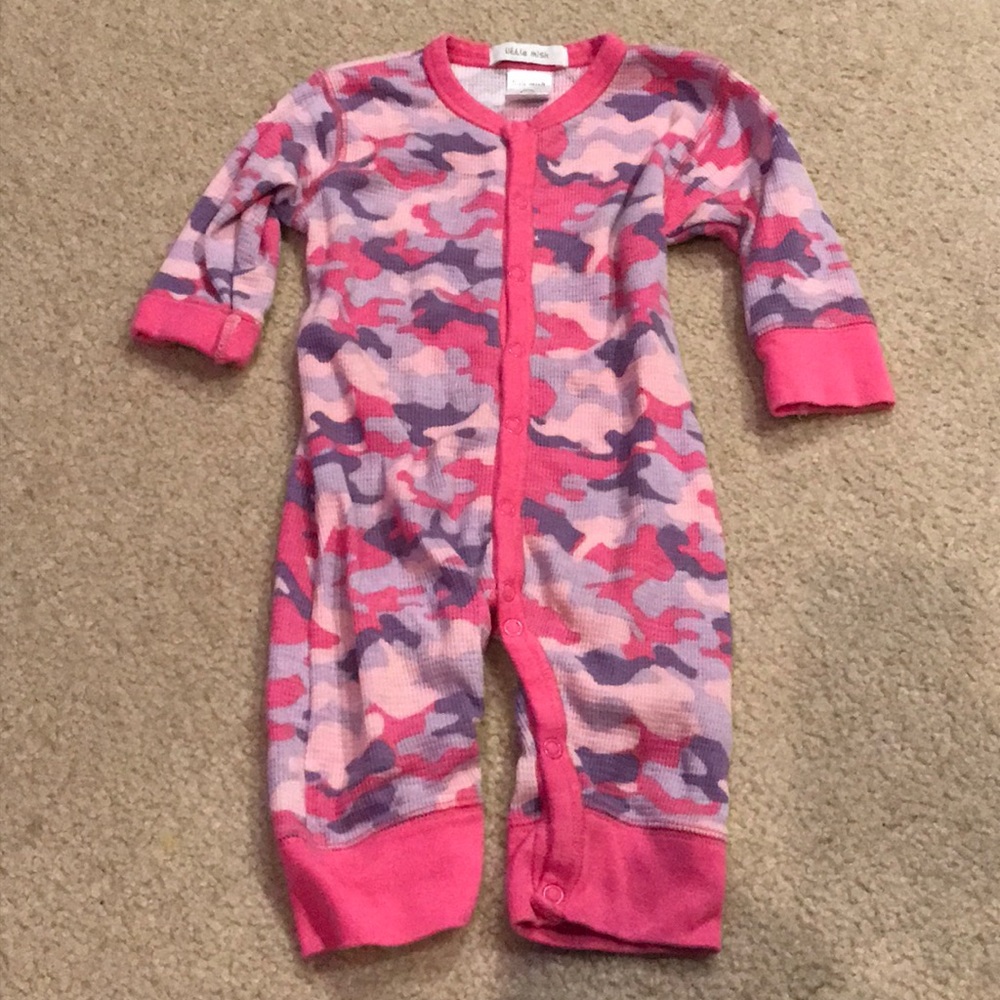 Little Mish Pink Camo onesie 6m